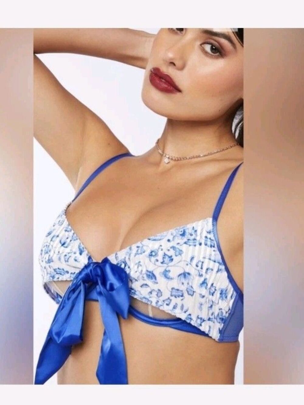 NWT Savage X Fenty Plush Velvet Tie Front Unlines Bra  40C Blue Porcelin